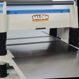 Baileigh IP-208-HH 220V 1 Phase 5HP 20 Inch Industrial Planer w/ Helical Insert Head, 8 Inch Maximum Cutting Height