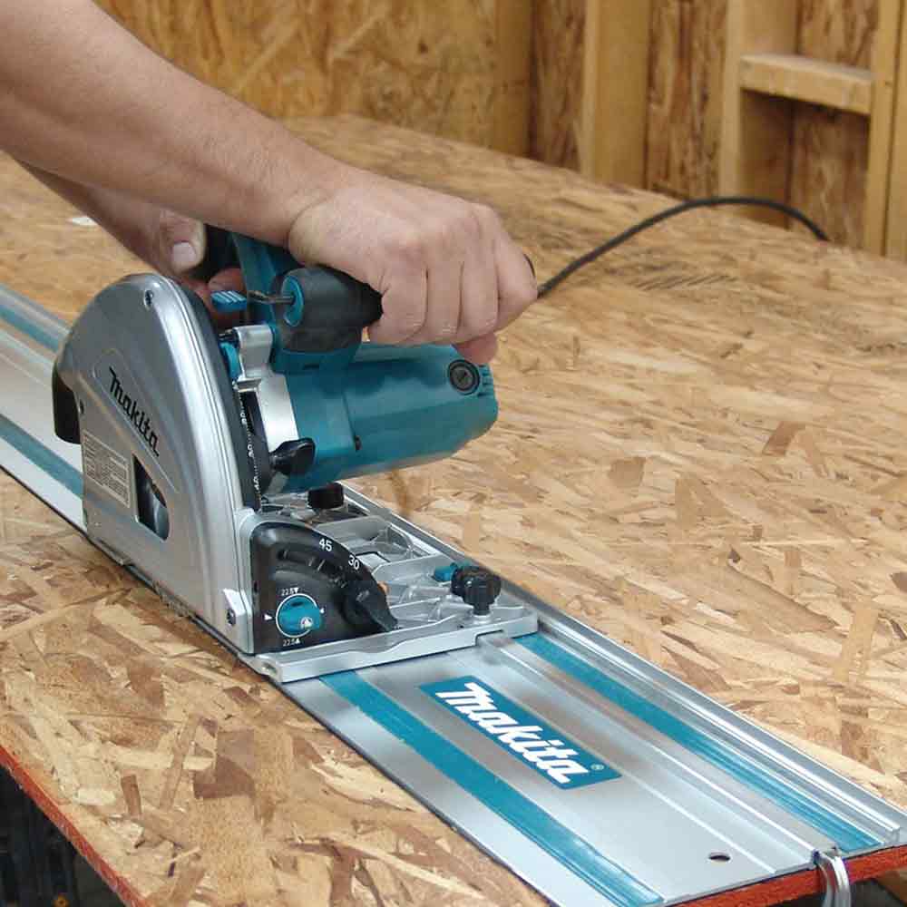 Makita SP6000J1 6-1/2 Inch Plunge Circular Saw with 55 Inch Guide Rail  (Replacement of SP6000K1)